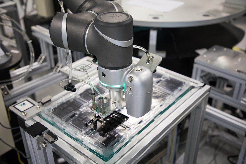 The Advantages Of Cobots In The Manufacturing Industry | Techman Robot