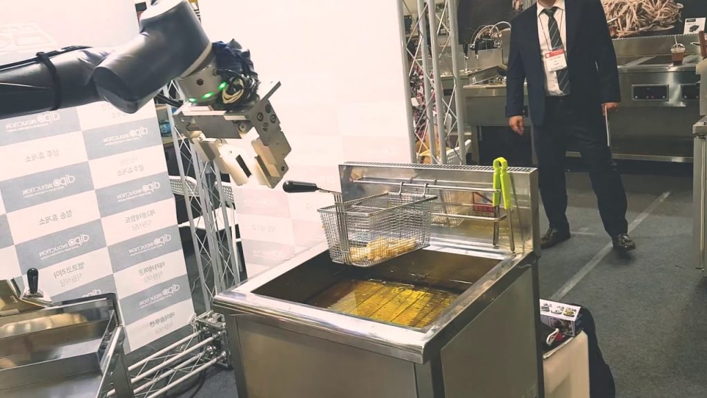TM Robot Frying French Fries
